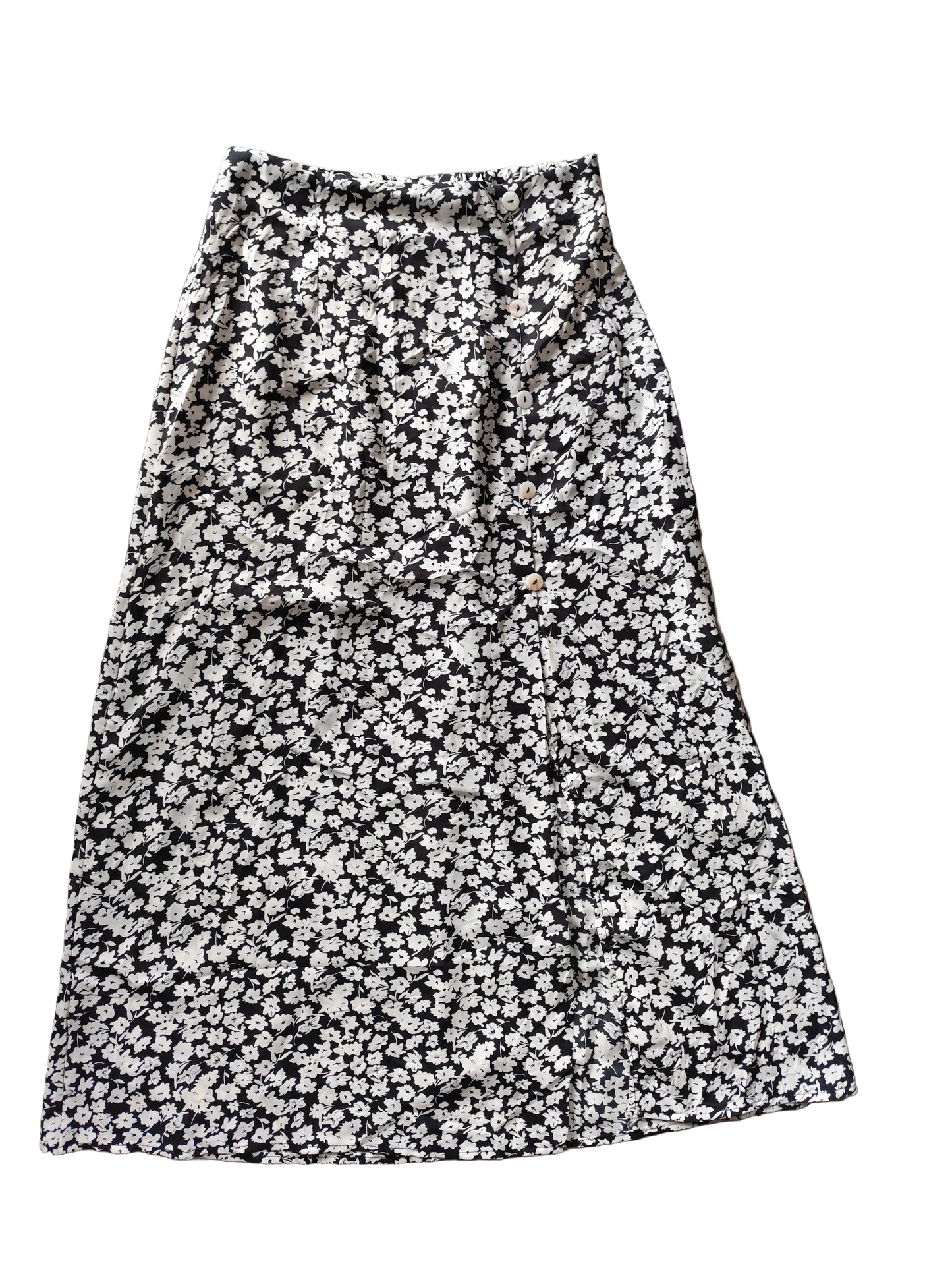 Jupe mi-longue fleurie esprit bohème chic