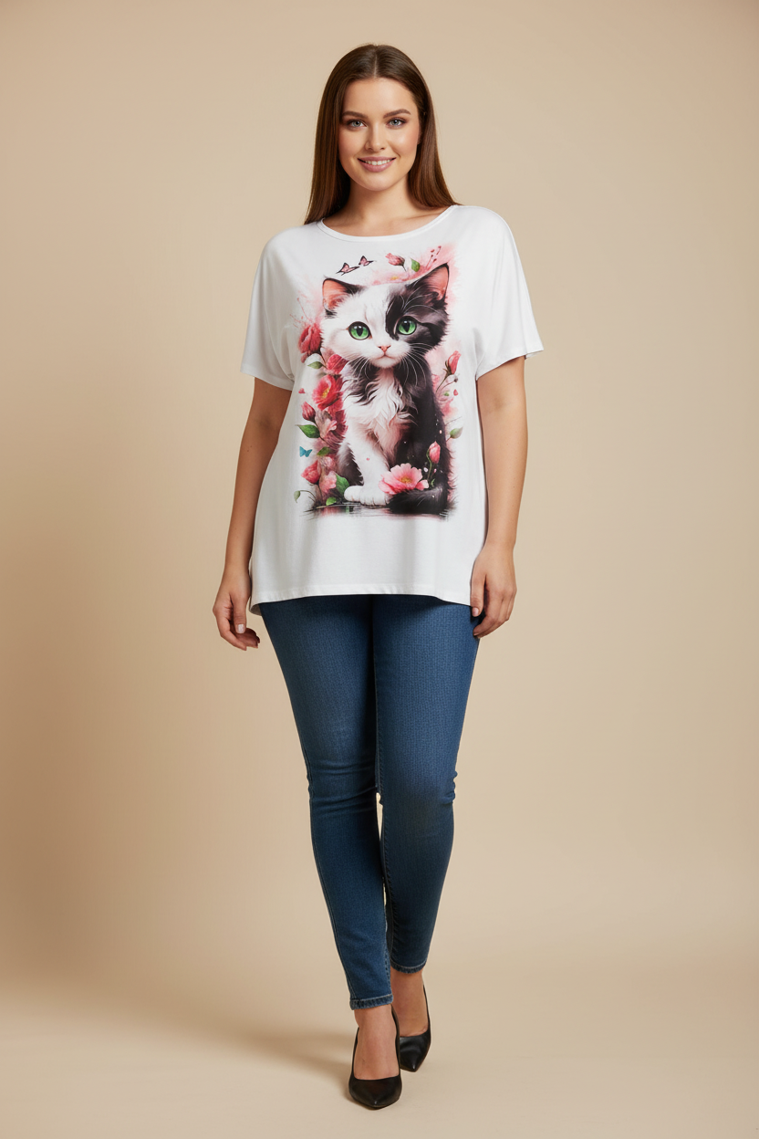 Çiçekli Kedi T-shirt & Jeans Kombin