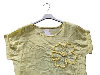 Blouse légère à motif fleur brodée – Style bohème chic