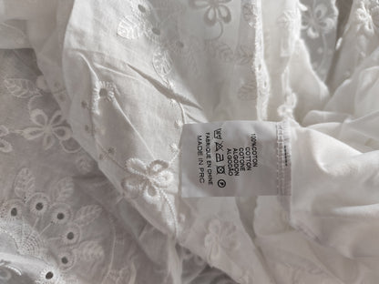 Robe Longue Bohème en Broderie Anglaise – Blanc Pur