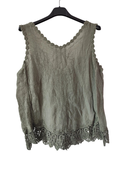 Top Bohème en Coton Gaufré – Détails Dentelle & Dos Croisé