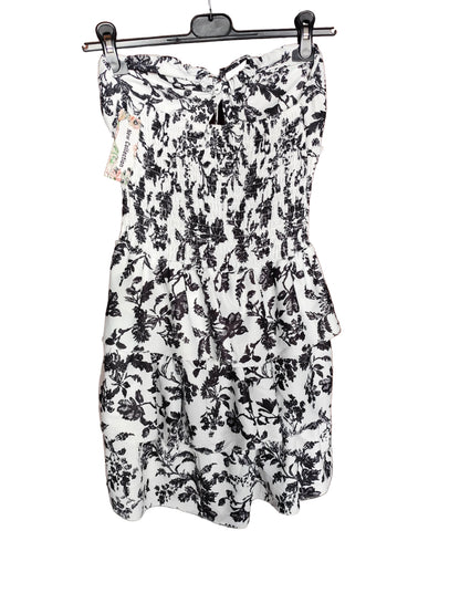 Robe Courte Fleurie à Volants – Style Bohème Chic