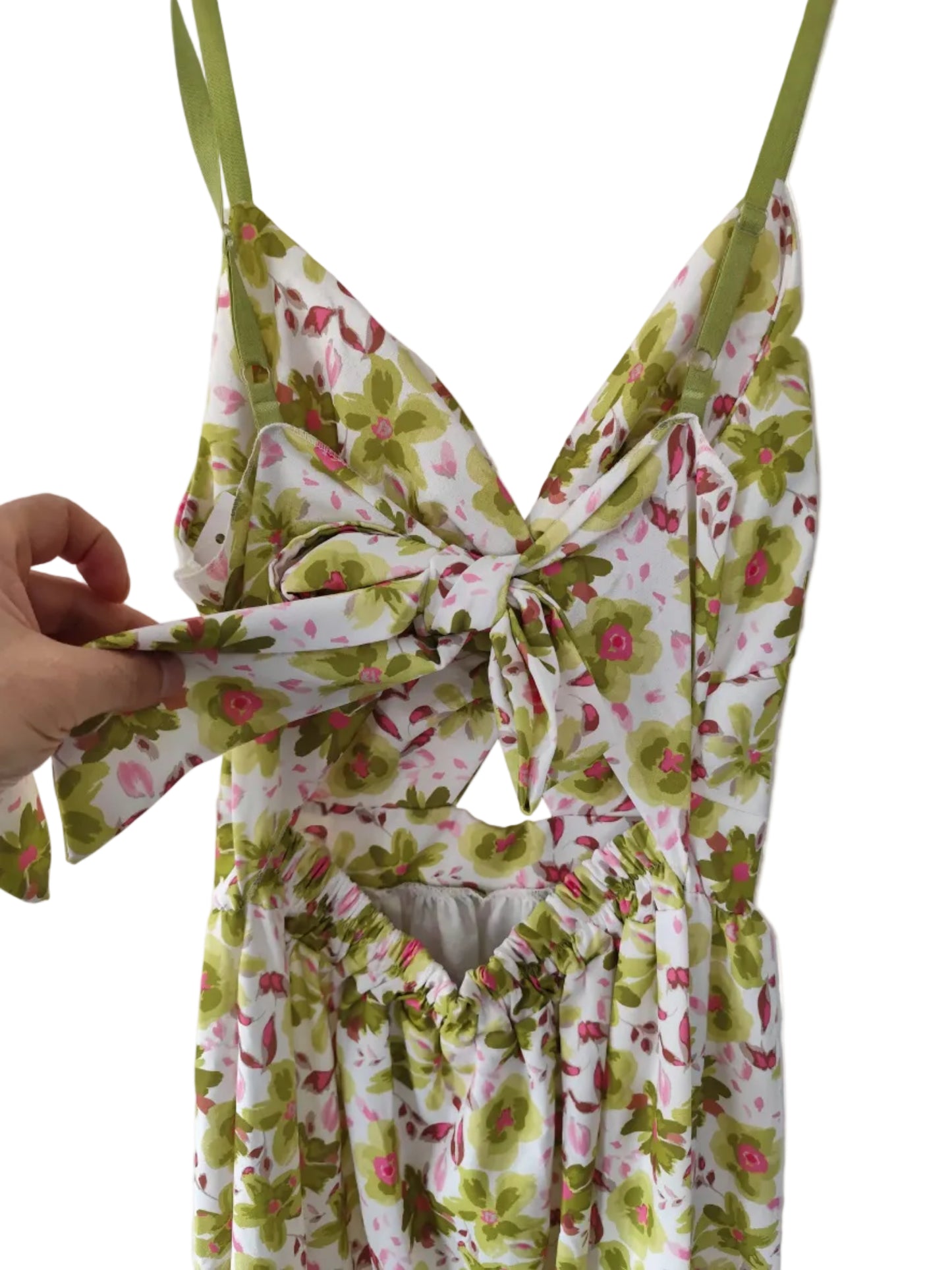 Robe Longue Estivale à Imprimé Floral – Élégance et Fluidité