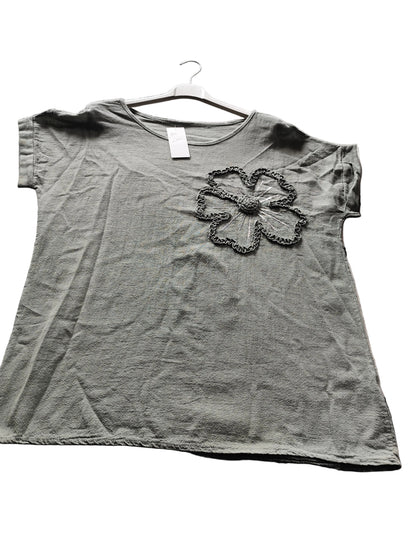 Blouse légère à motif fleur brodée – Style bohème chic
