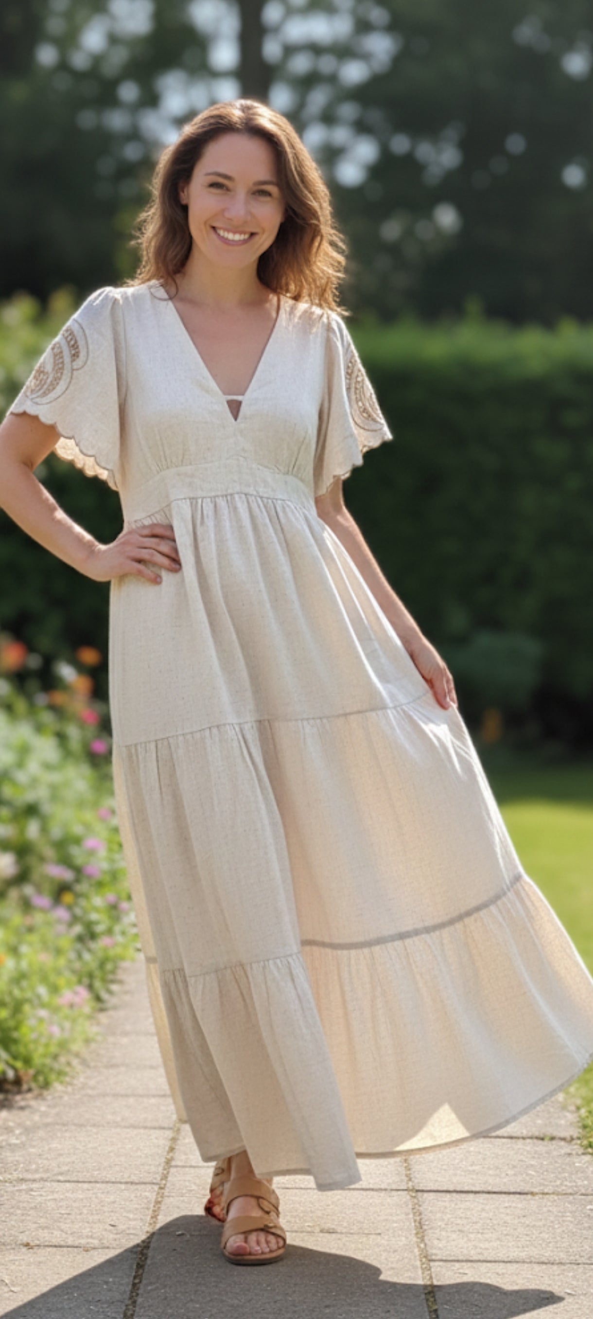 🌿 Robe Longue Bohème en Lin & Broderie Anglaise