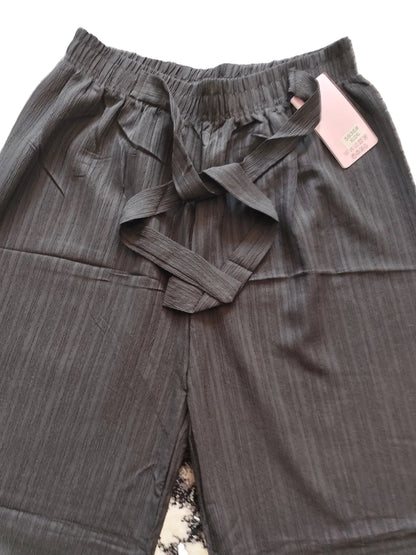 🌟 Le Pantalon Large Fluide : L'Indispensable de l'Été