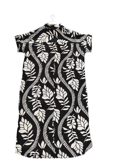 Robe chemise fluide motif graphique noir et blanc – Style chic & bohème