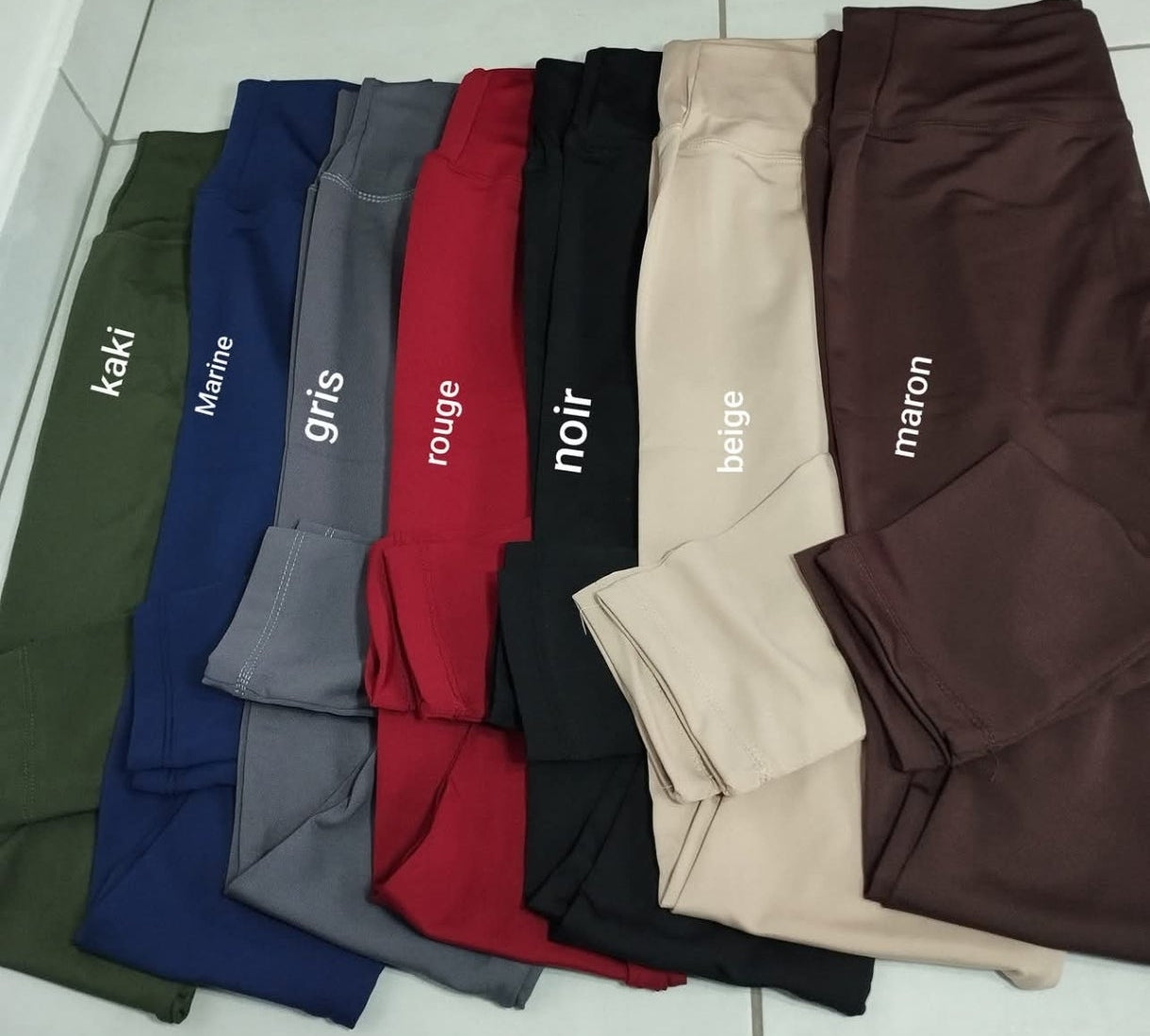 Legging Sculptant Taille Haute – L'Équilibre Parfait entre Style et Confort