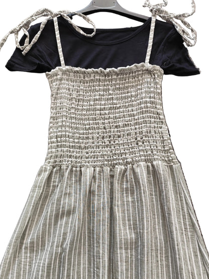 Ensemble 2-en-1 : Robe Longue à Rayures & T-shirt Blanc/noir