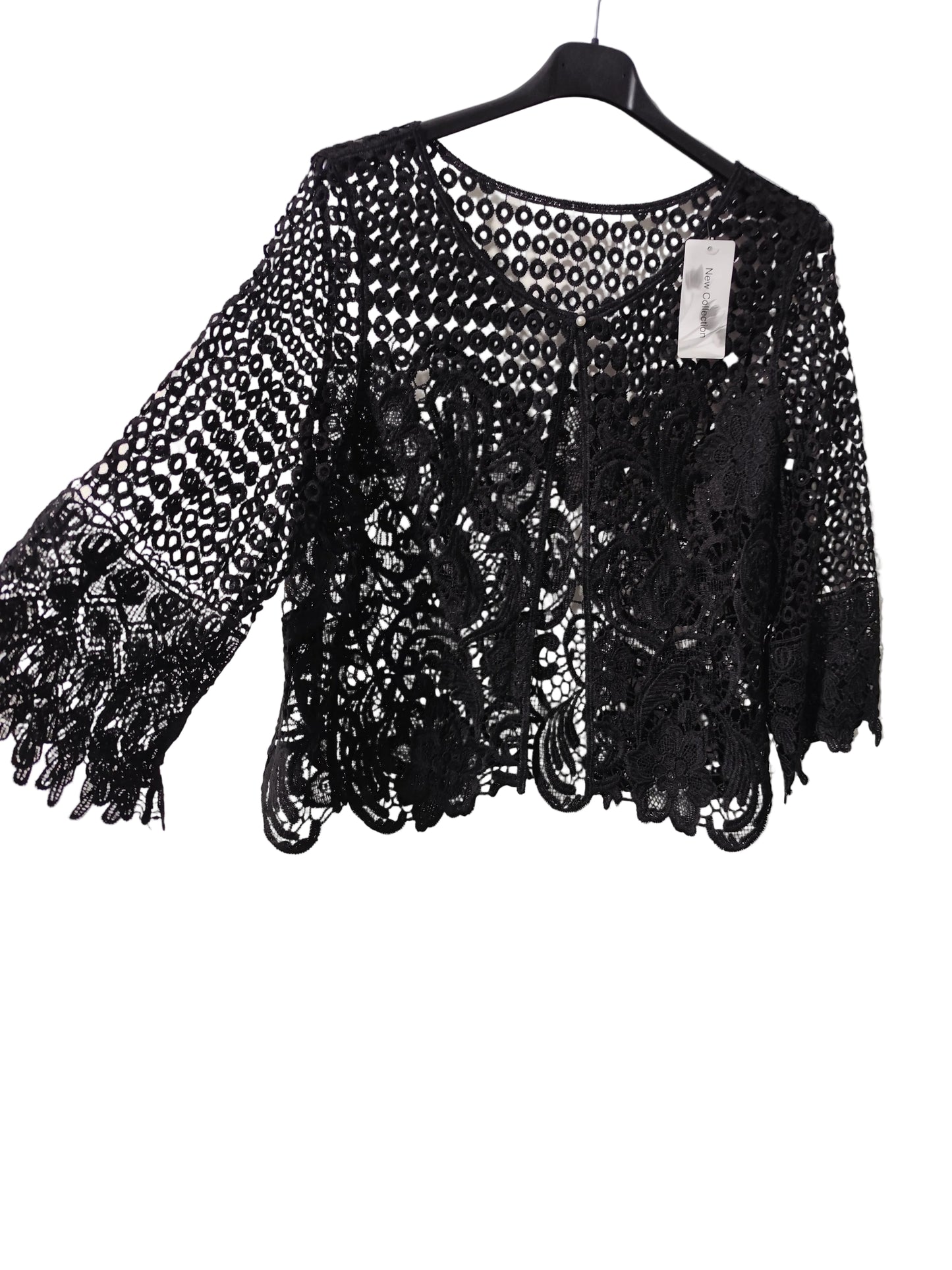 Gilet en Dentelle Florale – L’Élégance Bohème-Chic