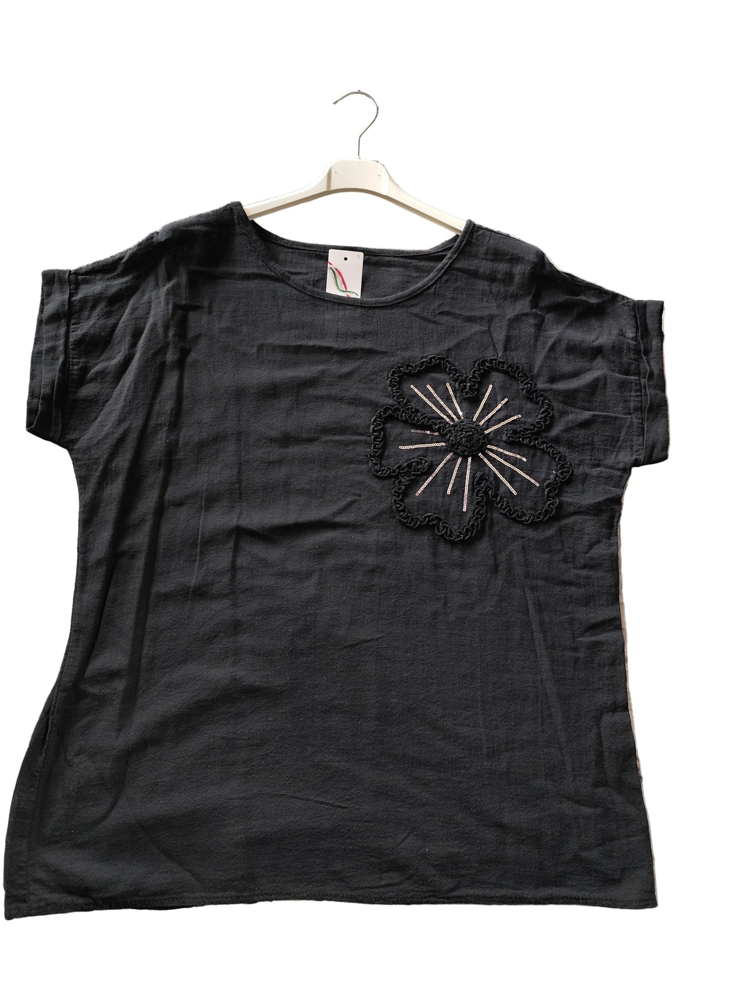 Blouse légère à motif fleur brodée – Style bohème chic