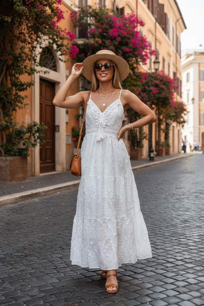 Robe Longue Bohème en Broderie Anglaise – Blanc Pur