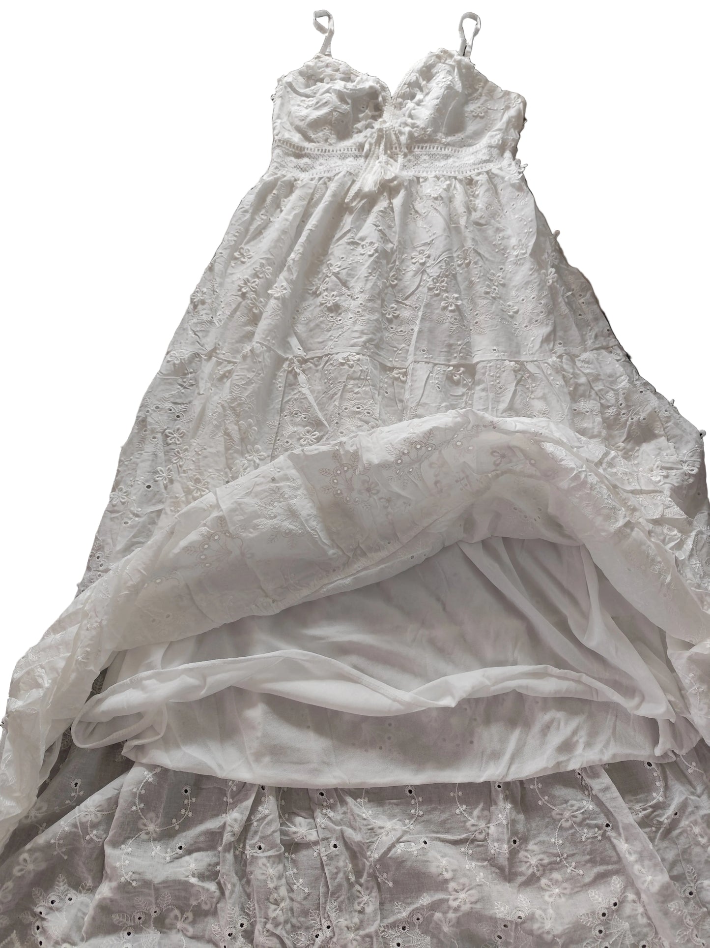 Robe Longue Bohème en Broderie Anglaise – Blanc Pur