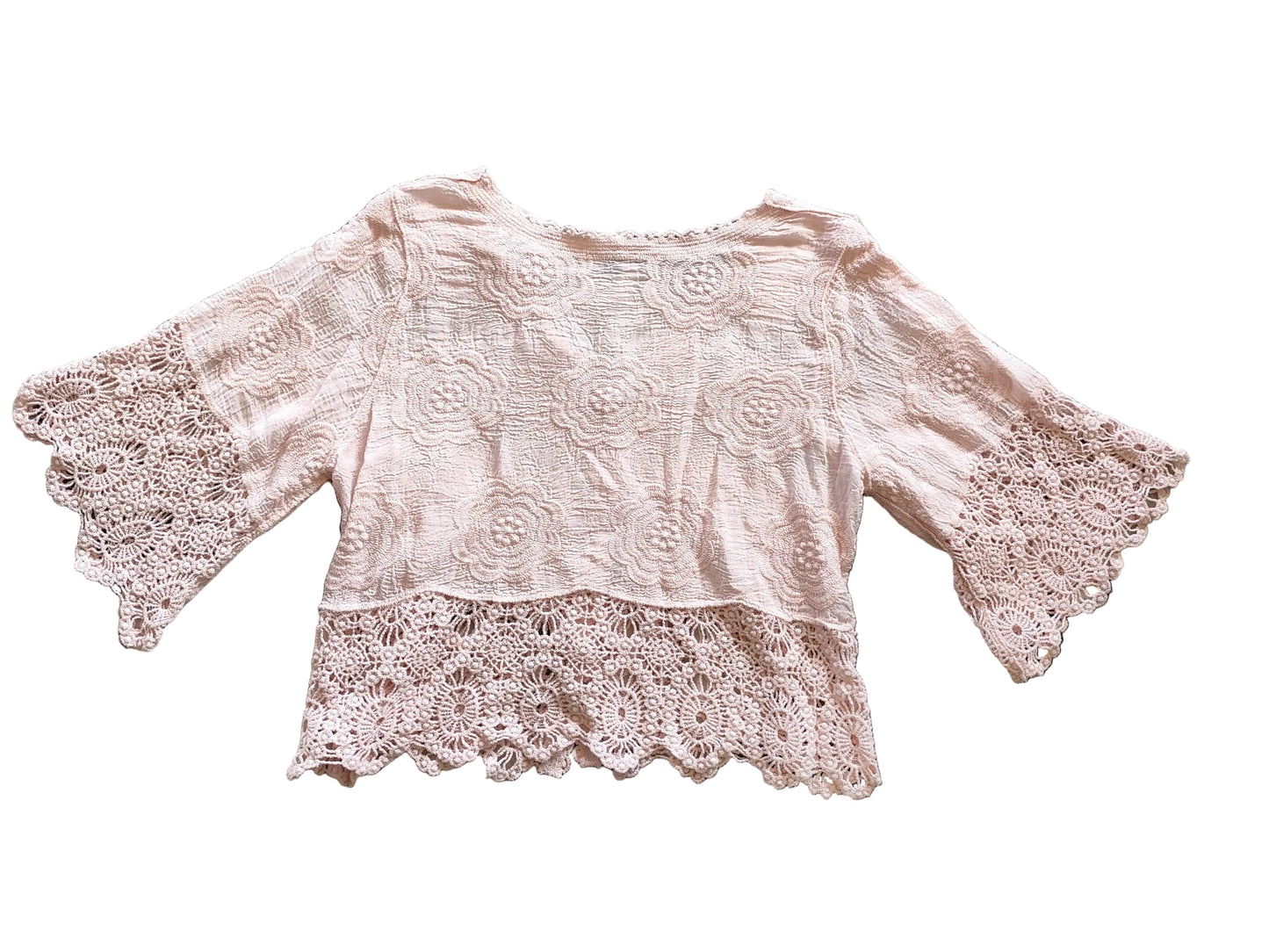 Blouse Romantique en Coton Brodé – Style Bohème Chic